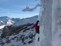 Colata di ghiaccio sotto il Piz Cambrena