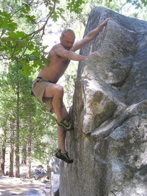 CAmp 4 BOuldering, Traverso, V1