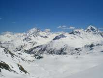 risalendo verso il passo di vallaccia